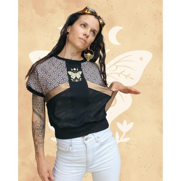 T-shirt court Taille S-M - Metamorphosis Summer 2025
